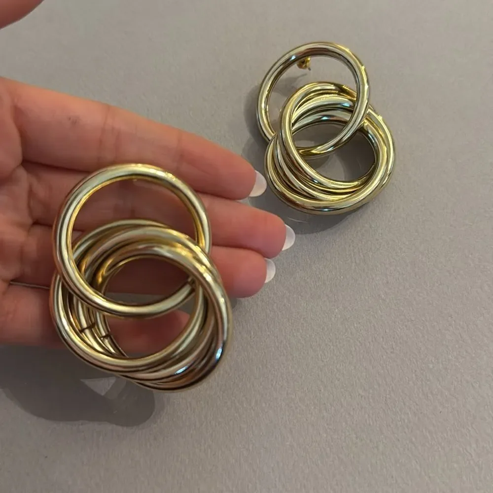 Elegant Gold Hoop Earrings M488